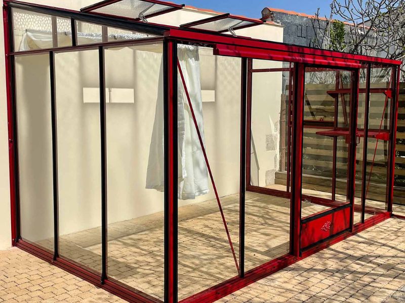 Luxia Lean-to — oranjerie adosată din aluminiu și sticlă securizată, LAMS