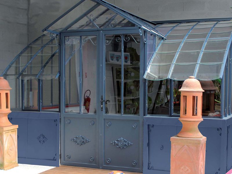 Montesquieu — seră adosată din aluminiu și sticlă securizată, LAMS